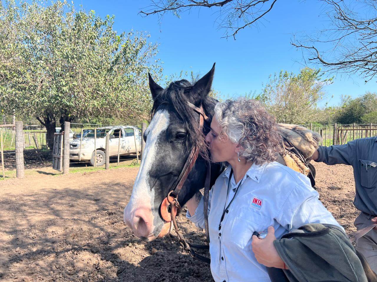 Eva con un caballo02