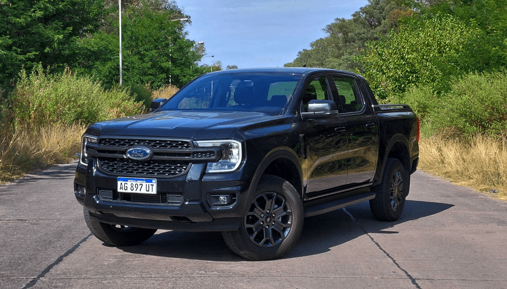 ford ranger negra